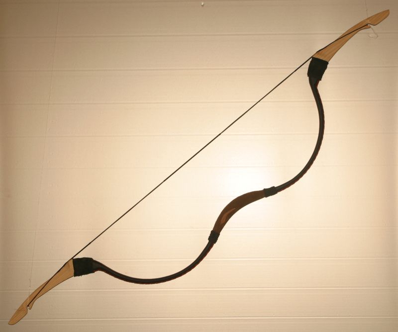 Traditional Mongolian recurve bow T/351-623